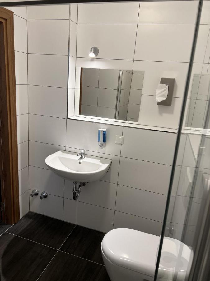 Hotel Pasa Paradies Kostenlose Parkplaetze Hanau Extérieur photo