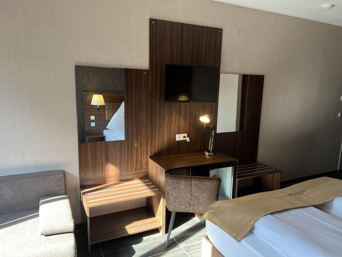 Hotel Pasa Paradies Kostenlose Parkplaetze Hanau Extérieur photo